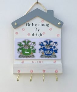 Large Family Crest Keyholder