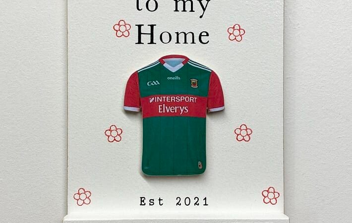 Single Jersey or Crest Keyholder