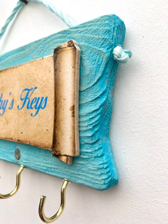 Blue Pine Keyholder  