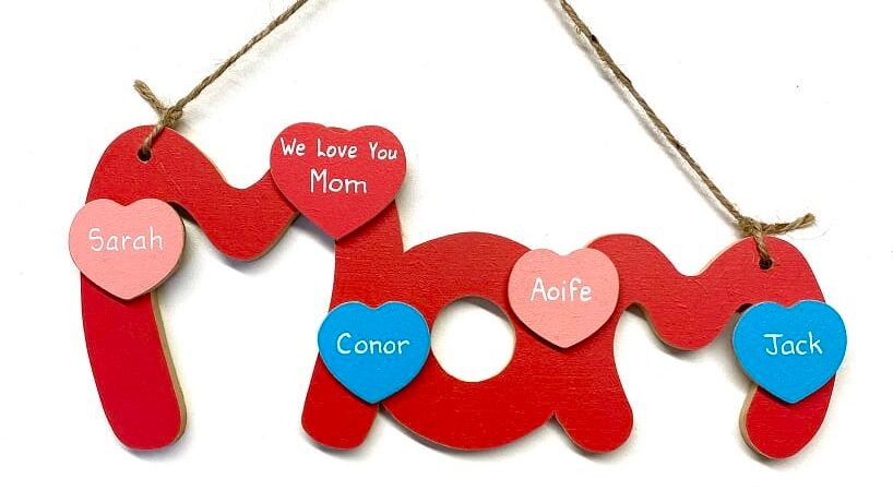 Cut Out Mum Plaque.