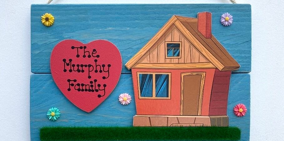 Wooden House Keyholder