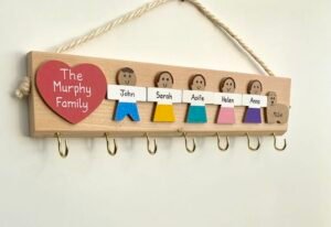 Pine Character Keyholder